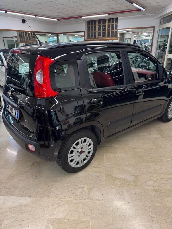 Usata Fiat Panda Lounge 75 CV (55 kW) 2014 Nero Utilitaria