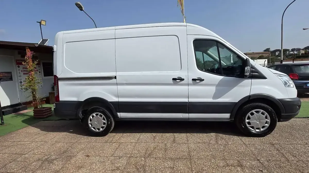 Usata Ford Transit 131 CV (96 kW) 2019 Bianco neve Furgone