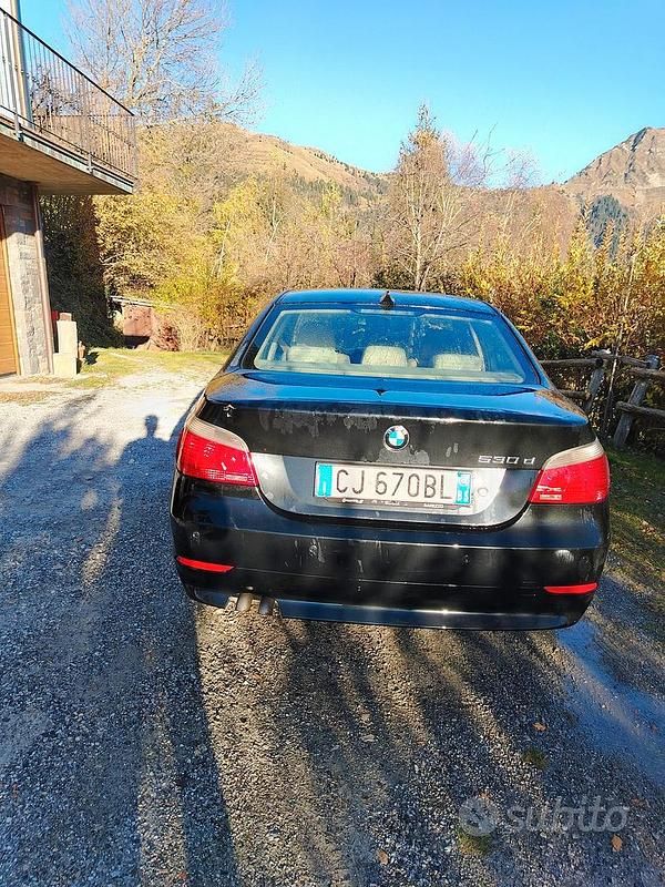 Usata BMW 530 218 CV (160 kW) 2003 Nero Berlina