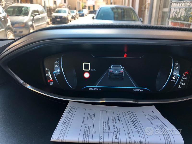 Usata Peugeot 3008 120 CV (88 kW) 2016 SUV