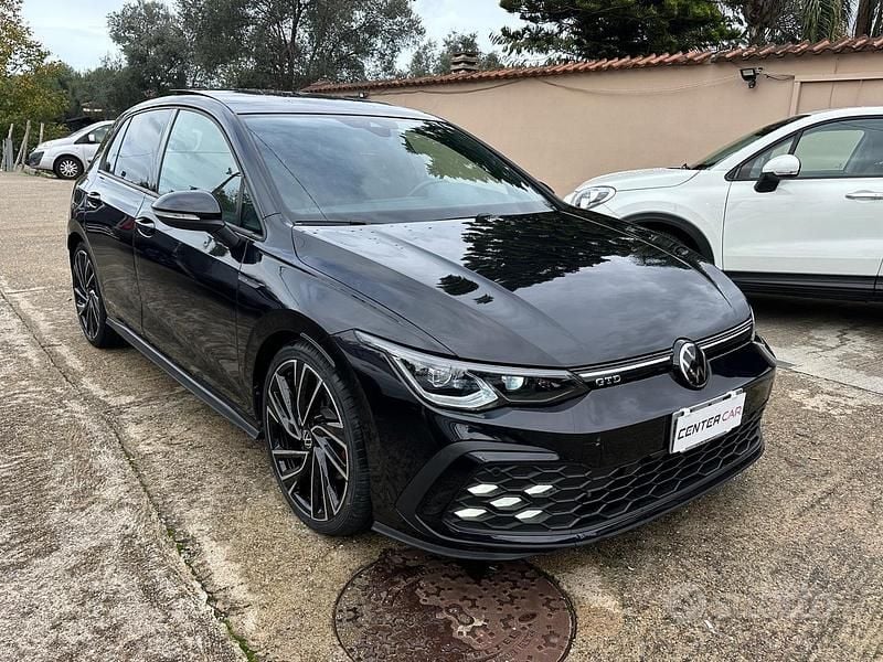 Nero Usata 2023 VW Golf VIII GTD Tre volumi | 36.000 € (Cara) - Immagine 1/4