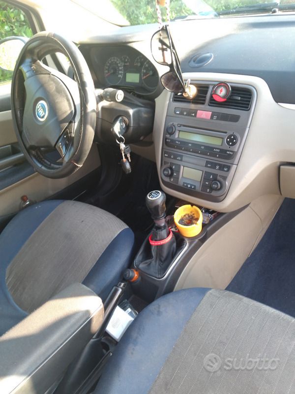 Usata Fiat Grande Punto 101 CV (74 kW) 2007 Utilitaria