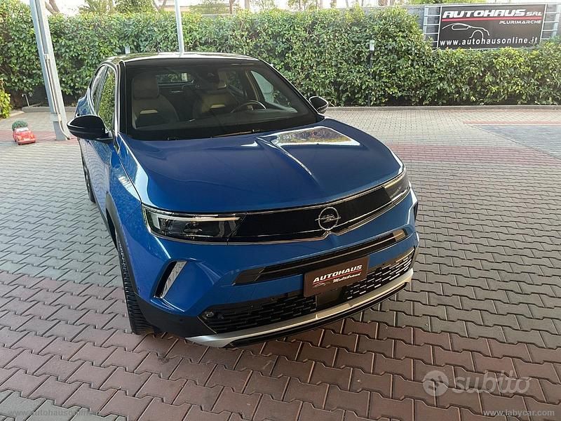 Usata Opel Mokka Ultimate 110 CV (80 kW) 2023 Blu/azzurro SUV
