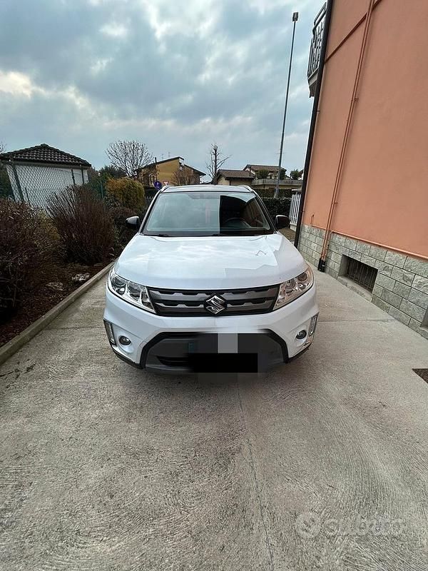 Usata Suzuki Vitara 120 CV (88 kW) 2016 Bianco SUV