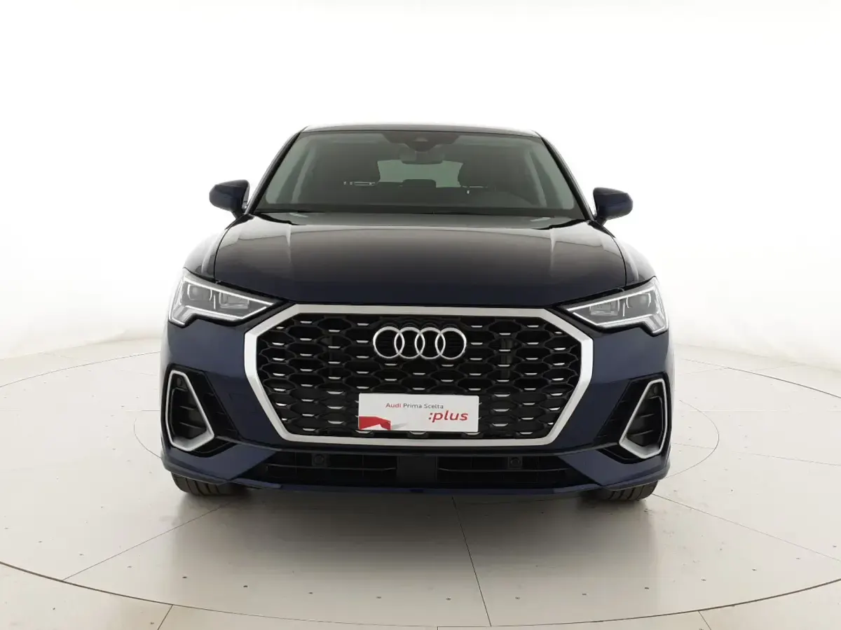 Usata Audi Q3 Sportback S-Line 245 CV (180 kW) 2023 Blu navarra metallizzato SUV