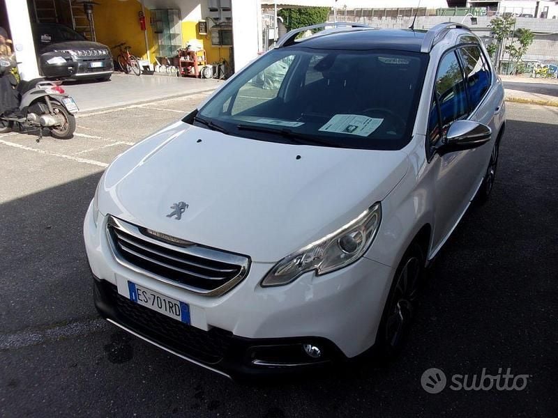 Usata Peugeot 2008 Allure 92 CV (67 kW) 2013 Bianco SUV