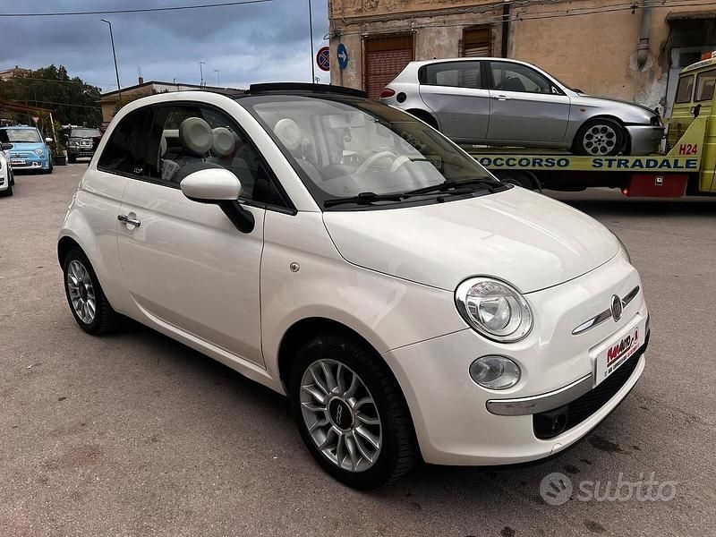 Usata Fiat 500 Lounge 69 CV (50 kW) 2009 Bianco Cabrio