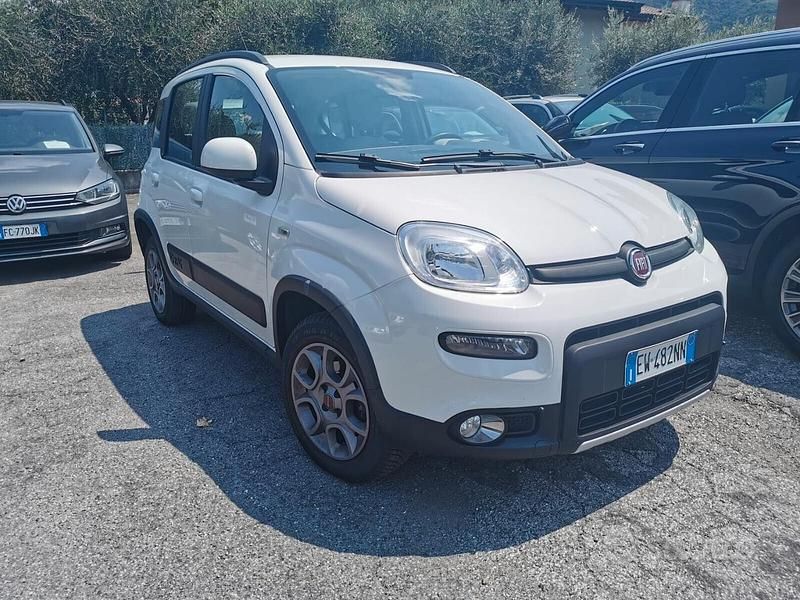 Usata Fiat Panda 4x4 S 85 CV (62 kW) 2014 Bianco Utilitaria