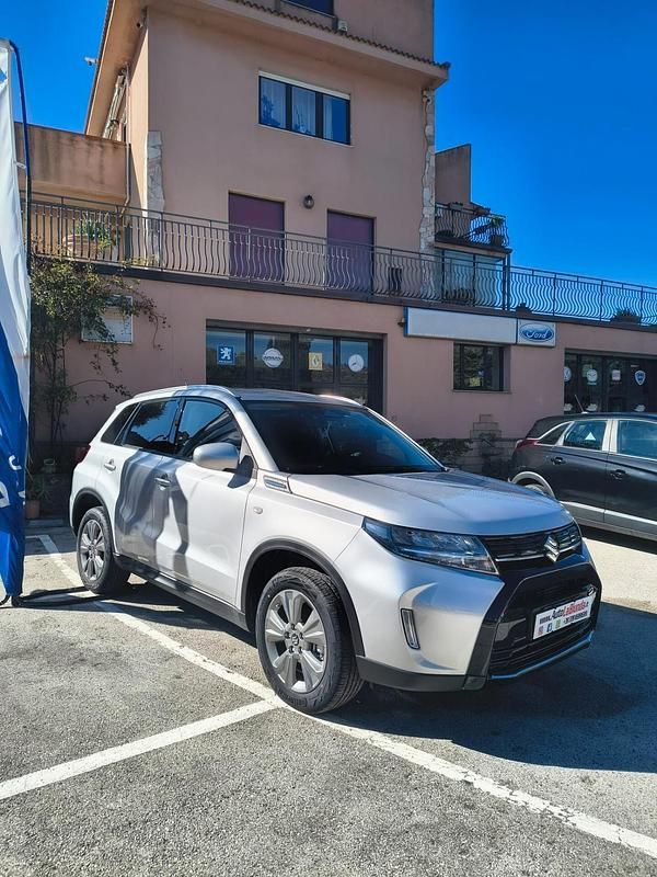 Nuova Suzuki Vitara Cool 129 CV (94 kW) 2025 Argento SUV