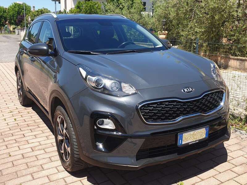 Usata Kia Sportage 132 CV (97 kW) 2020 Grigio SUV
