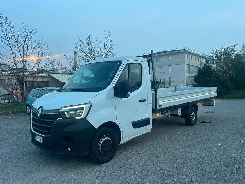 Usata Renault Master 165 CV (121 kW) 2023 Bianco Monovolume