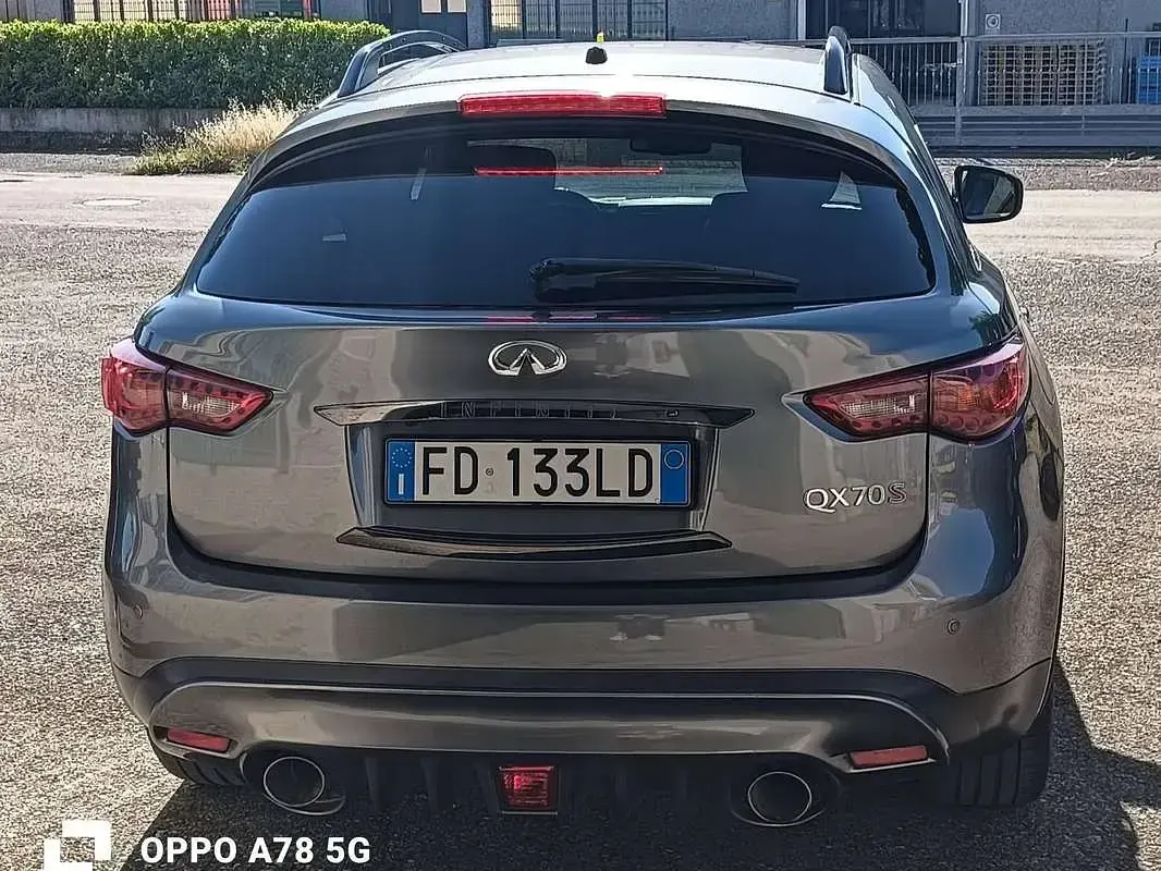 Usata Infiniti QX70 Premium 238 CV (175 kW) 2016 Grigio SUV