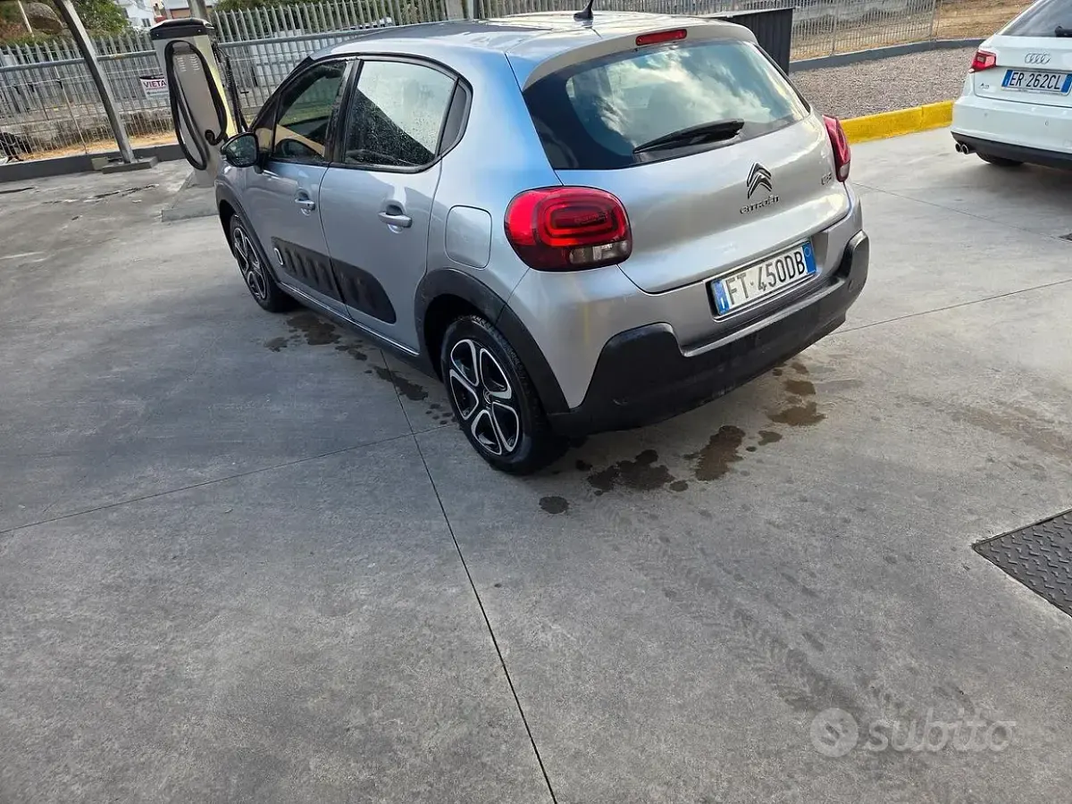 Usata Citroën C3 Shine 102 CV (75 kW) 2019 Grigio Utilitaria
