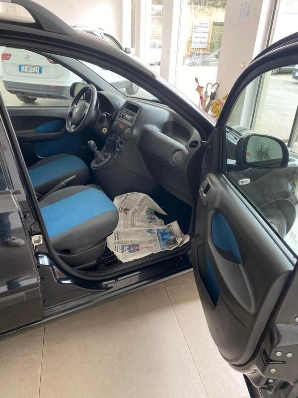 Usata Fiat Panda Emotion 69 CV (50 kW) 2010 Nero Utilitaria