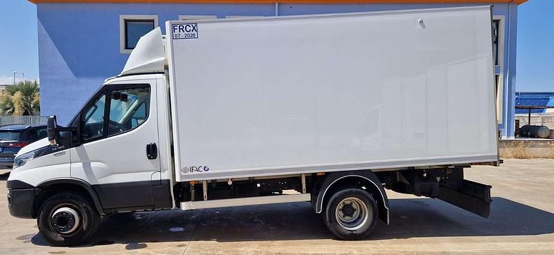 Usata Iveco Daily 179 CV (131 kW) 2019 Bianco Furgone