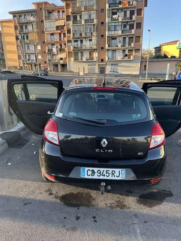 Usata Renault Clio III 75 CV (55 kW) 2012 Berlina