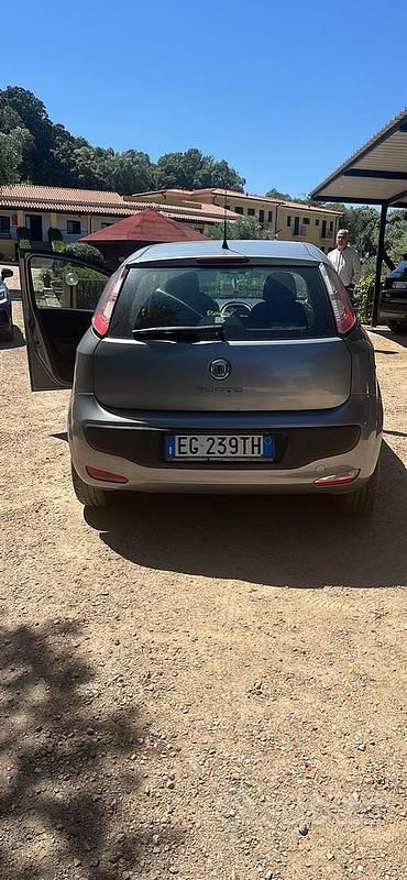 Usata Fiat Punto Evo 69 CV (50 kW) 2011 Grigio Utilitaria