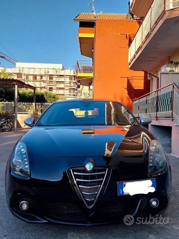 Nero Usata 2014 Alfa Romeo Giulietta Due volumi | 5200 € (Super prezzo) - Immagine 1/4