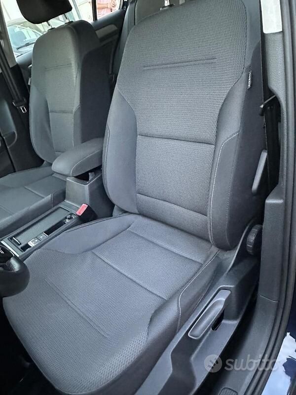 Usata VW Golf VII 105 CV (77 kW) 2015 Blu Berlina