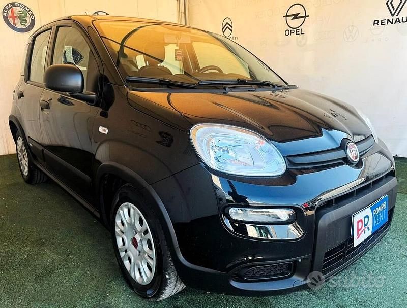 Usata Fiat Panda Garmin 70 CV (51 kW) 2024 Nero Utilitaria