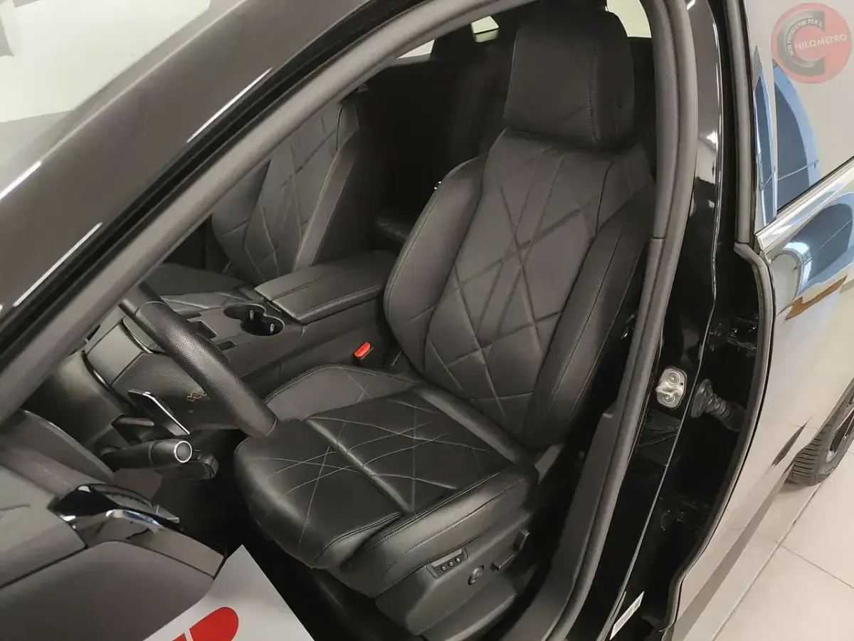 Usata DS Automobiles DS7 Crossback Performance Line Plus 181 CV (133 kW) 2021 Nero SUV