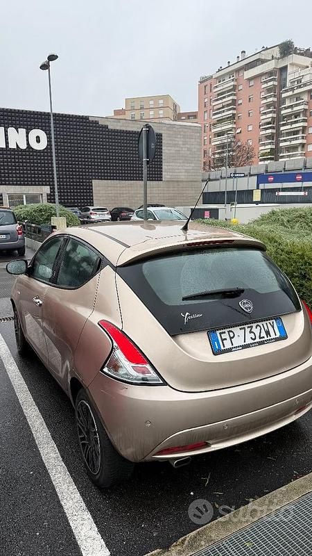 Usata Lancia Ypsilon Gold 69 CV (50 kW) 2018 Utilitaria