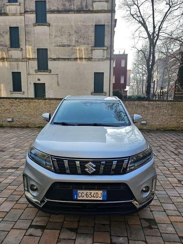Second-hand Suzuki Vitara 129 CP (94 kW) 2021 SUV