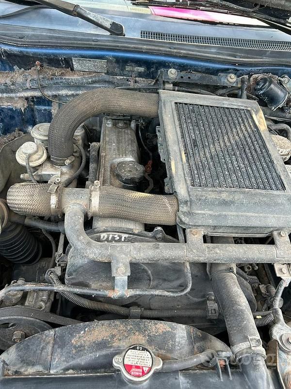 Usata Mitsubishi L200 100 CV (73 kW) 2005 Grigio Pick-up