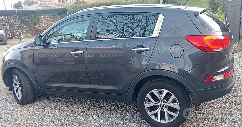 Usata Kia Sportage 116 CV (85 kW) 2016 Grigio SUV