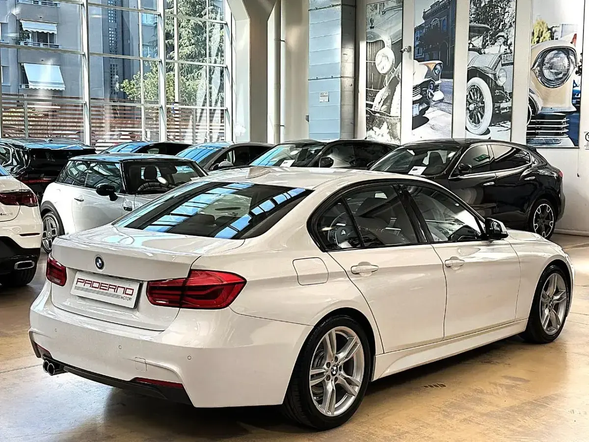 Usata BMW 330 M Sport 183 CV (134 kW) 2018 Viola Berlina