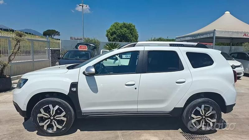 Usata Dacia Duster 100 CV (73 kW) 2022 Bianco SUV