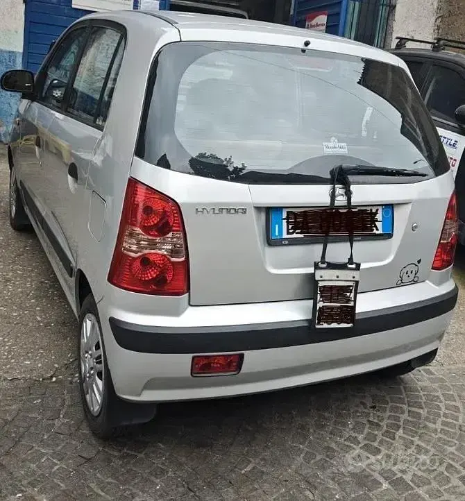 Usata Hyundai Atos 59 CV (43 kW) 2006 Grigio Utilitaria