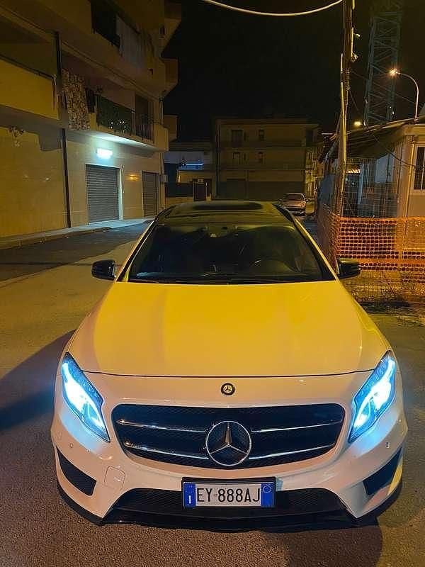Usata Mercedes GLA200 Premium 136 CV (100 kW) 2015 SUV