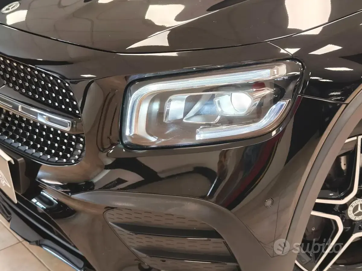Usata Mercedes GLB200 Premium 150 CV (110 kW) 2022 Nero SUV