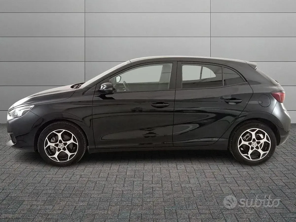 Usata MG MG3 Luxury 102 CV (75 kW) 2025 Nero Utilitaria