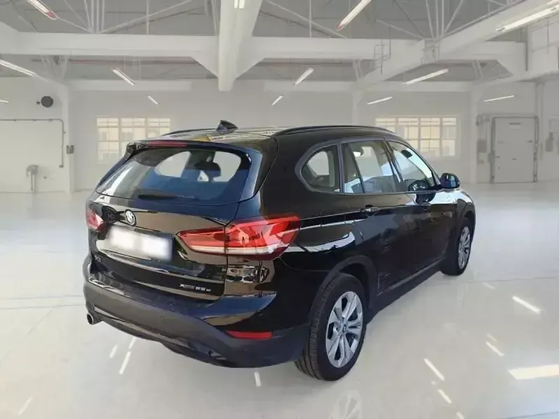 Usata BMW X1 Advantage 125 CV (91 kW) 2022 Nero SUV