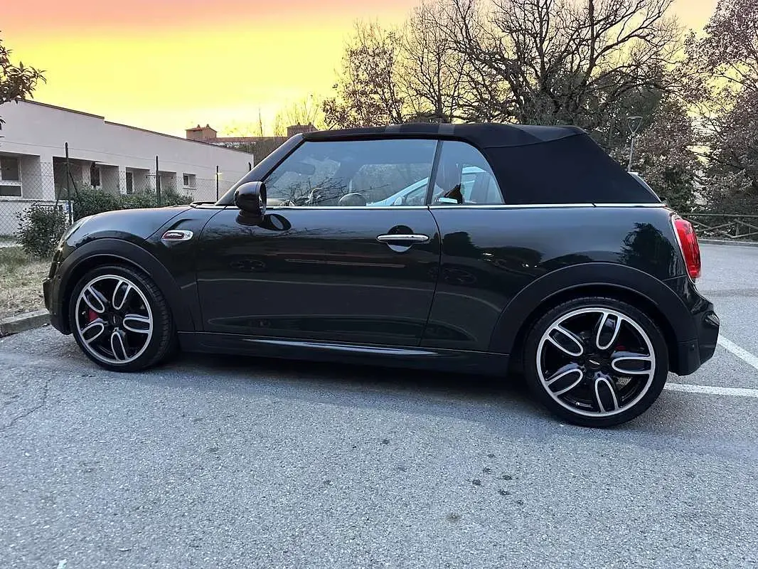 Usata Mini John Cooper Works Cabriolet Hype 231 CV (169 kW) 2018 Verde Cabrio