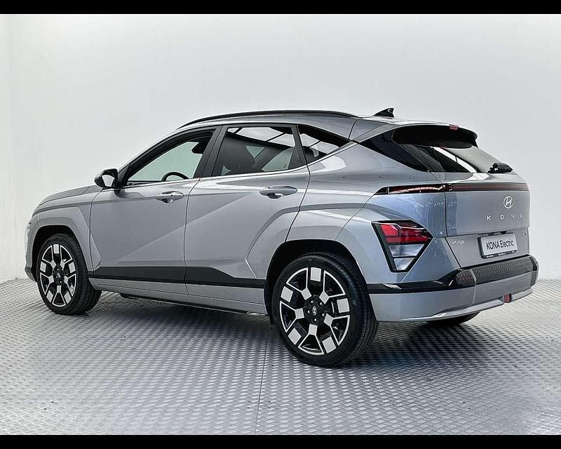 Nuova Hyundai Kona 2025 Shimmering silver SUV