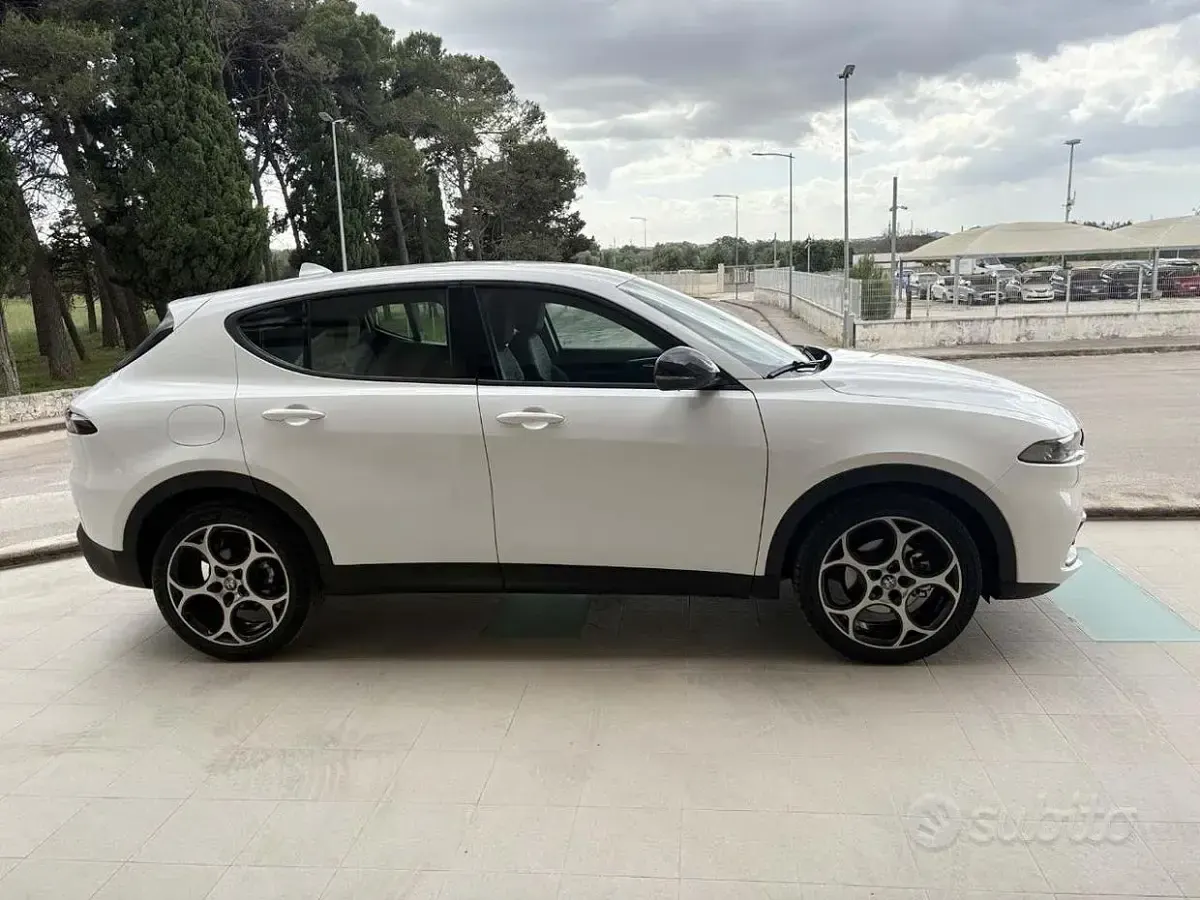 Usata Alfa Romeo Tonale Sprint 131 CV (96 kW) 2022 Bianco SUV