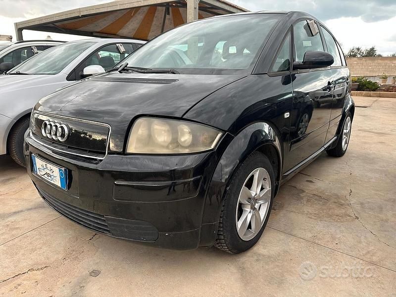Nero Usata 2001 Audi A2 Due volumi | 2000 € (Buon prezzo) - Immagine 1/4