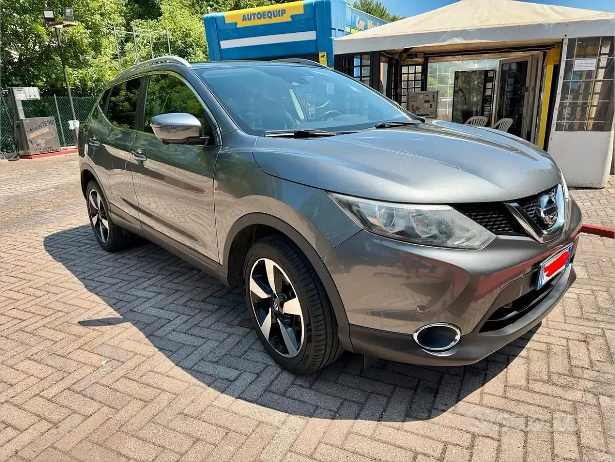 Usata Nissan Qashqai Tekna 2017 Grigio SUV
