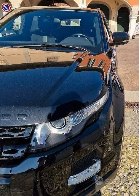 Nero Usata 2023 Land Rover Range Rover evoque SUV | 19.000 € - Immagine 1/2