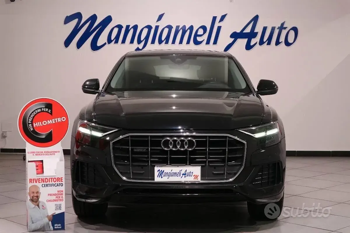 Usata Audi Q8 286 CV (210 kW) 2022 Nero SUV