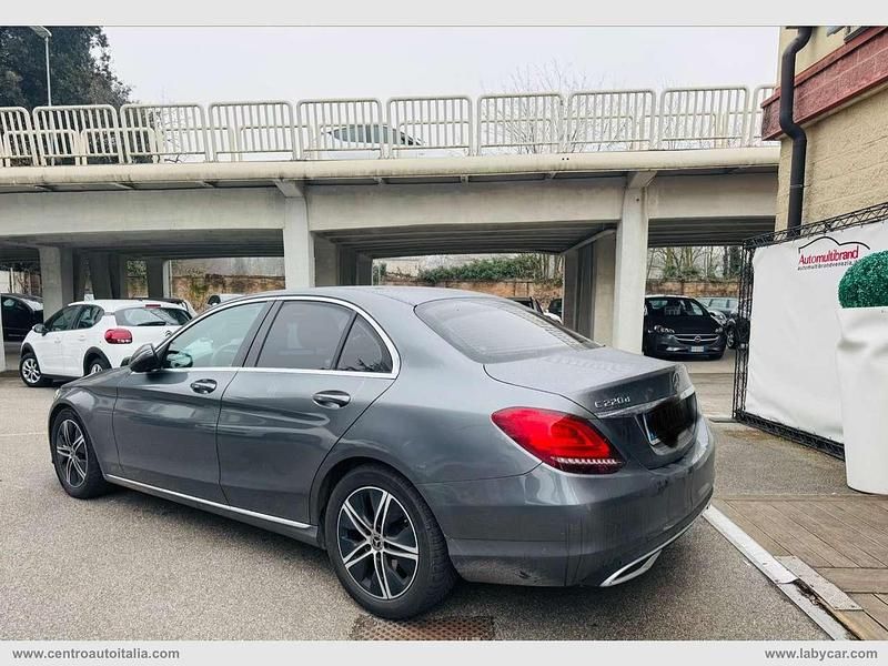 Usata Mercedes C180 Premium 194 CV (142 kW) 2020 Grigio Berlina