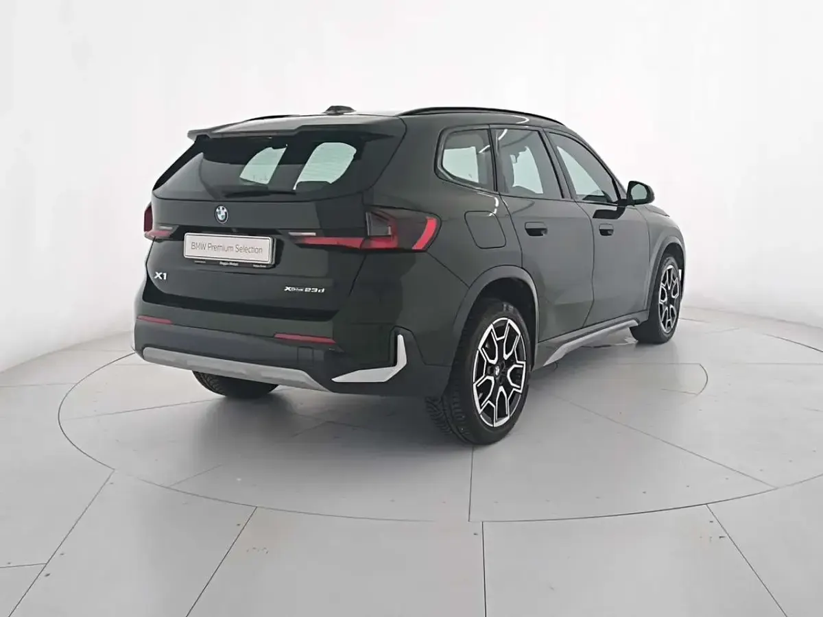 Usata BMW X1 xLine 197 CV (144 kW) 2023 Sanremo green SUV