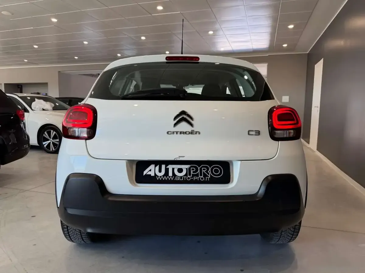 Usata Citroën C3 Feel 102 CV (75 kW) 2022 Bianco Utilitaria