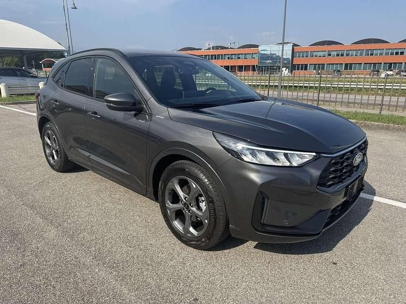 Nuova Ford Kuga ST-Line 179 CV (131 kW) 2025 Magnetic grey SUV