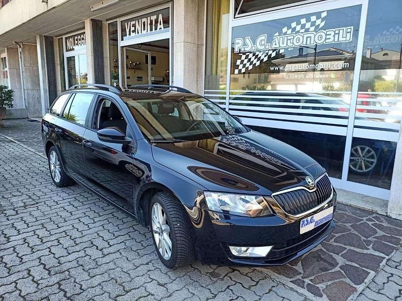 Nero(met.) Usata 2016 Skoda Octavia Executive Station wagon | 9800 € (Buon prezzo) - Immagine 1/4