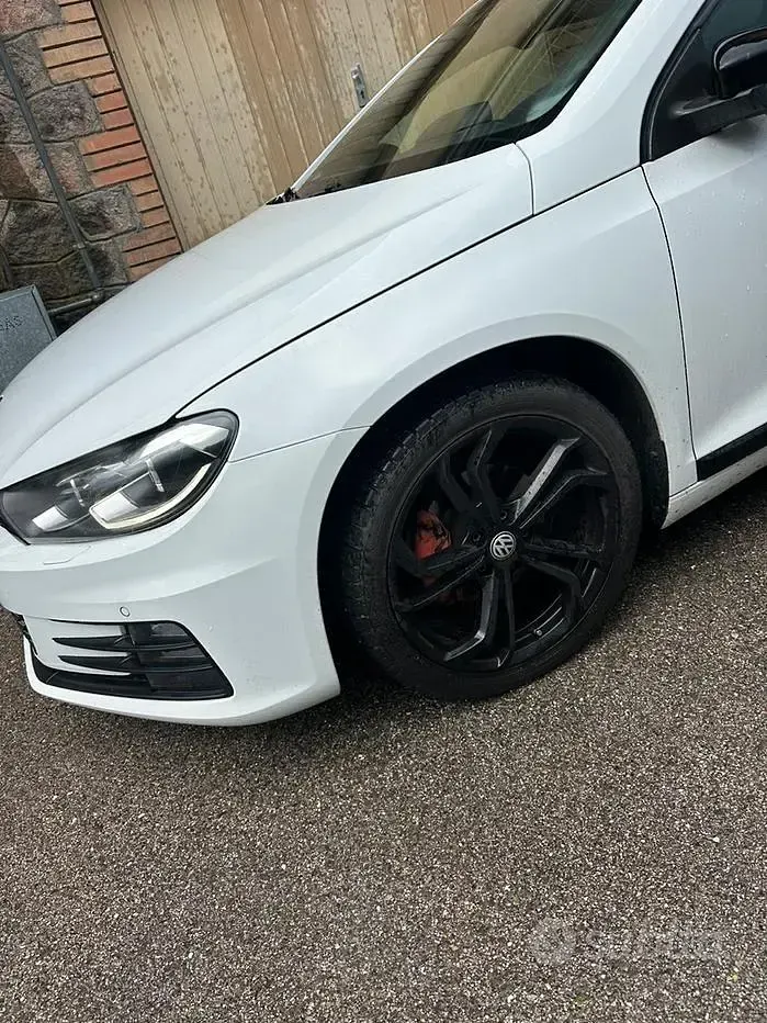 Usata VW Scirocco 122 CV (89 kW) 2014 Bianco Coupé