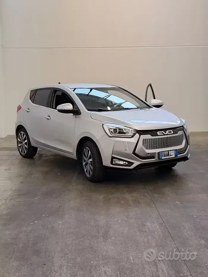 Usata EVO Evo 3 113 CV (83 kW) 2024 SUV